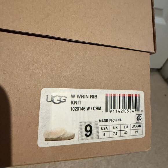 UGG Cozy Knit Sheepskin Wrin Slippers Lined Shearling Cream Womens size 9 NEW - Picture 2 of 9